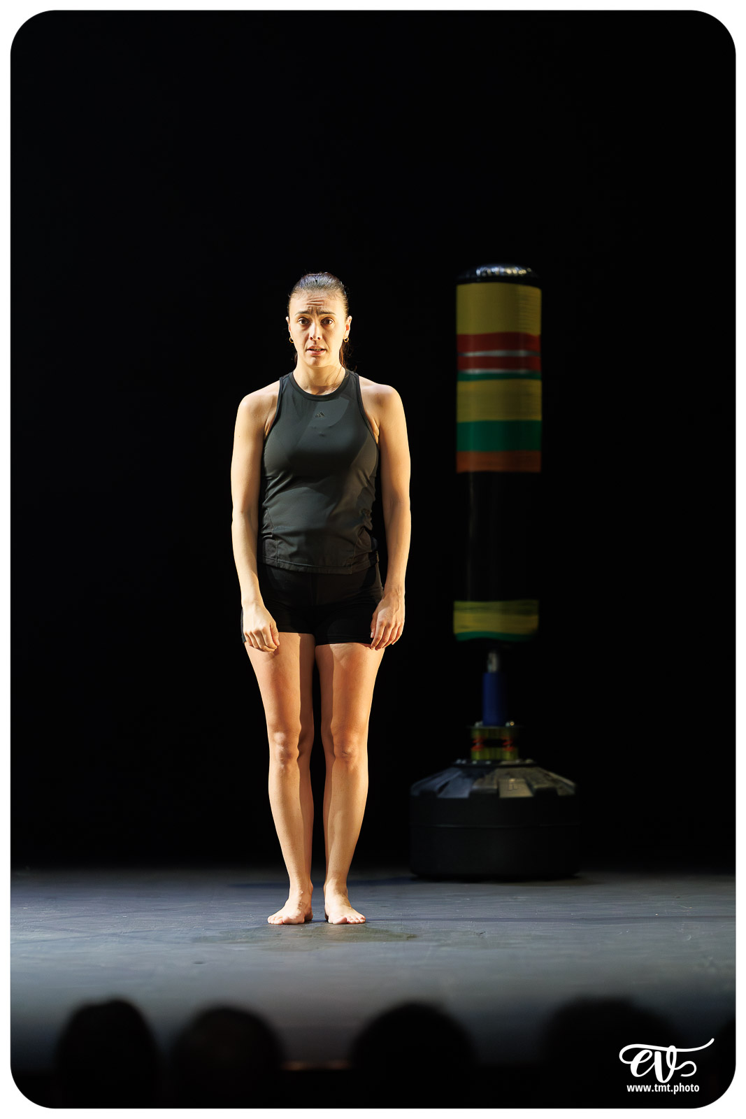 TMTPHOTO L'ODEUR DE LA GUERRE (JULIE DUVAL) 008